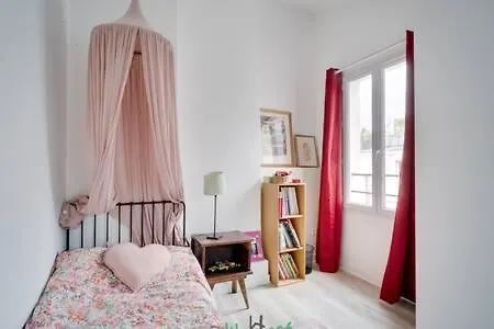 Lägenhet Frederick Lemaitre - Ci - Cozy With Balcony Paris